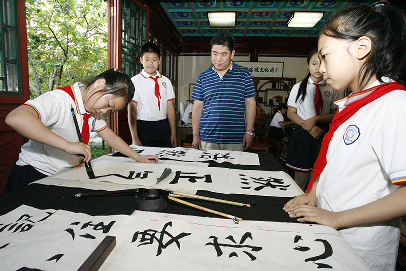 党的十八大以来以习近平同志为焦点的党中央激活中华文化的历史性孝顺述评 -  尊龙凯时