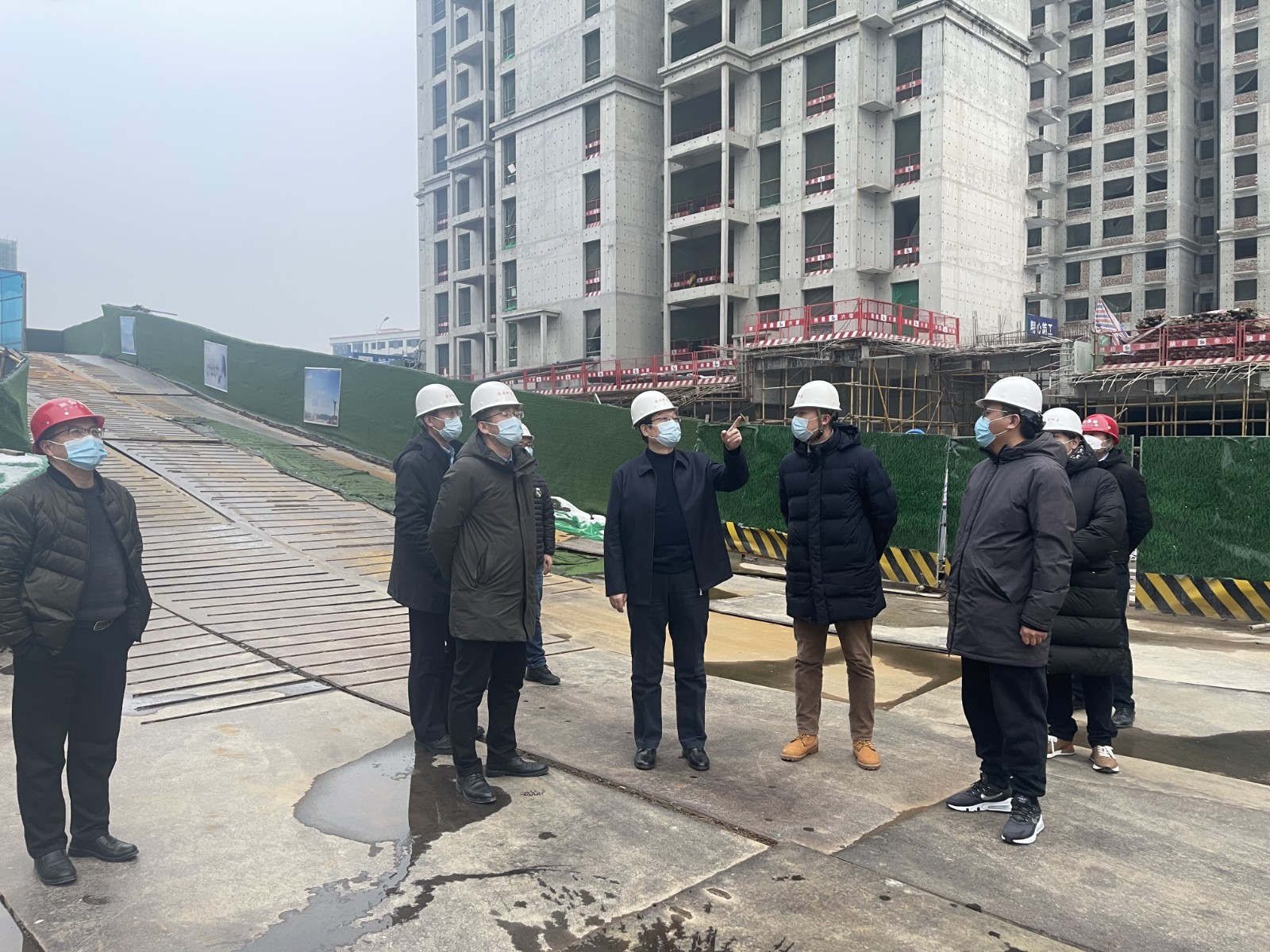 唐宏军赴地建房地产集团公司检查指导事情 -  尊龙凯时